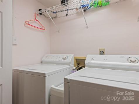 602 Fleetwood Plaza Hendersonville NC 28739