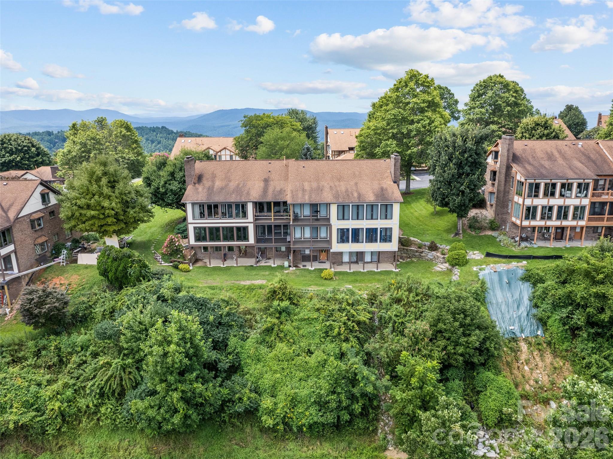 602 Fleetwood Plaza Hendersonville NC 28739