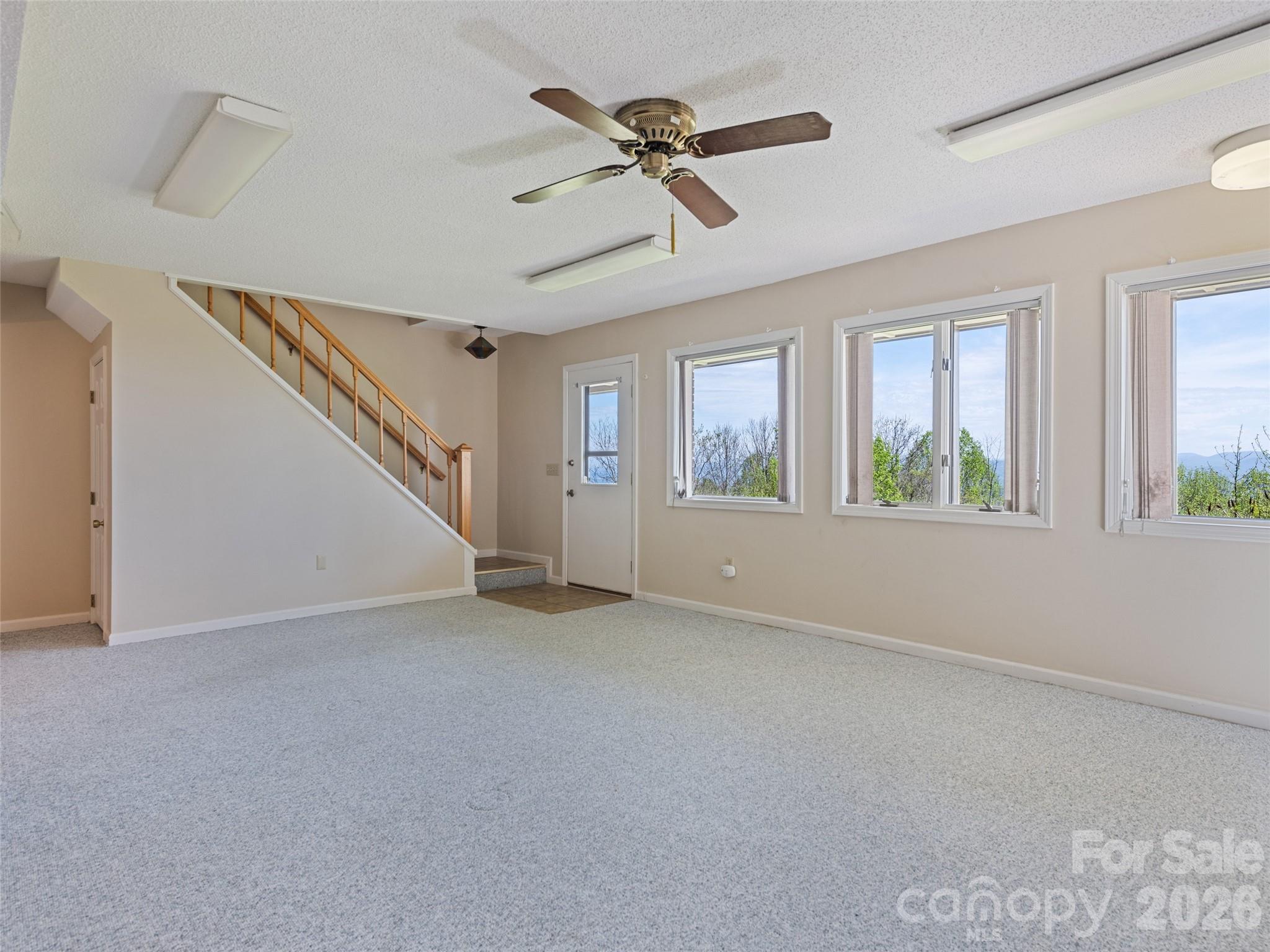 602 Fleetwood Plaza Hendersonville NC 28739
