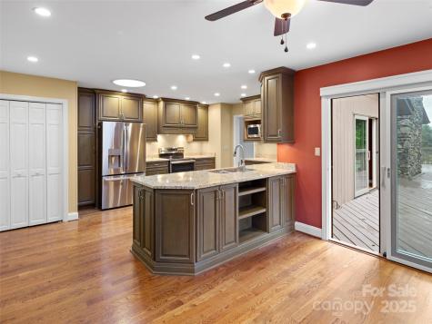 5 Ridge Terrace Asheville NC 28804