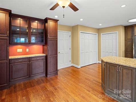 5 Ridge Terrace Asheville NC 28804