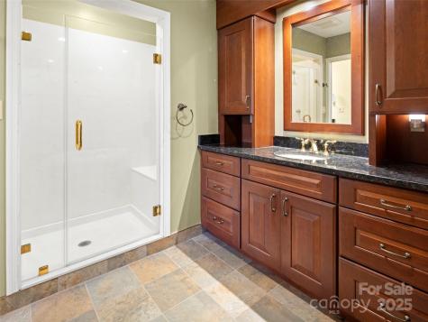 5 Ridge Terrace Asheville NC 28804