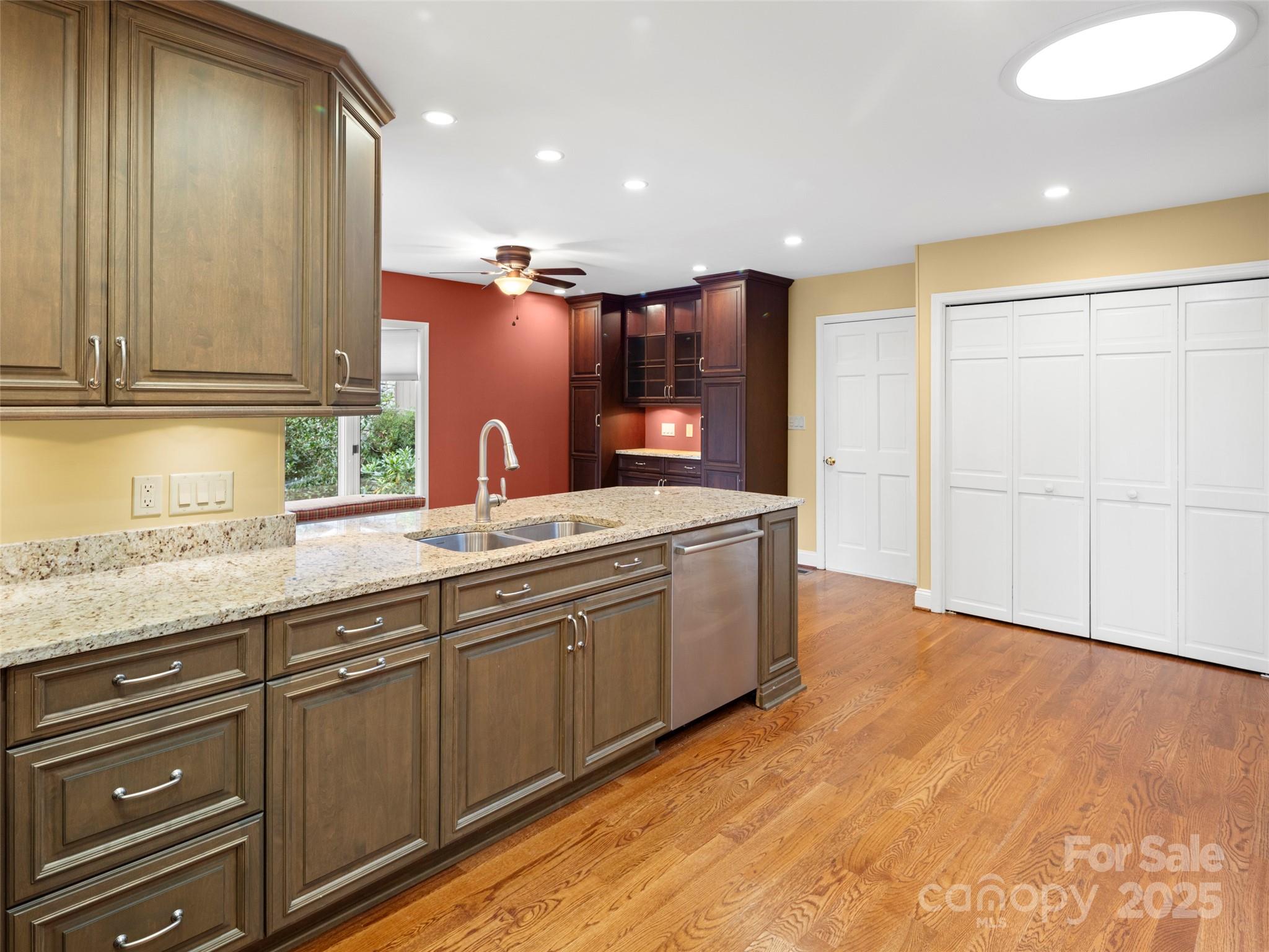 5 Ridge Terrace Asheville NC 28804