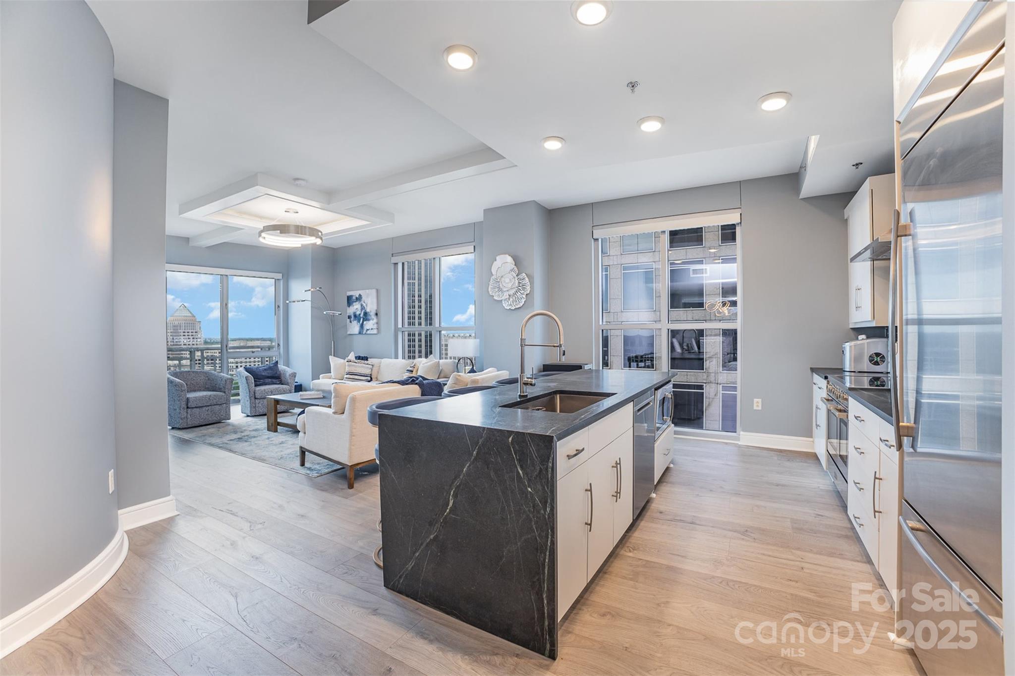 333 W Trade Street Charlotte NC 28202