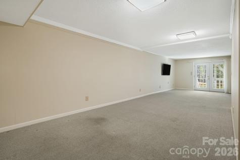 84 Lakeview Court Brevard NC 28712