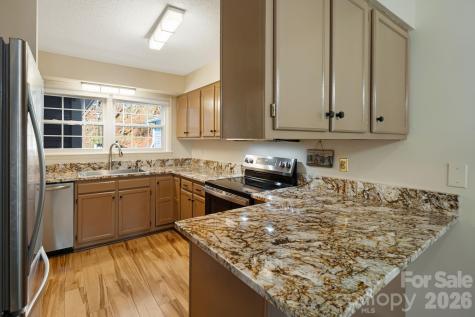 84 Lakeview Court Brevard NC 28712