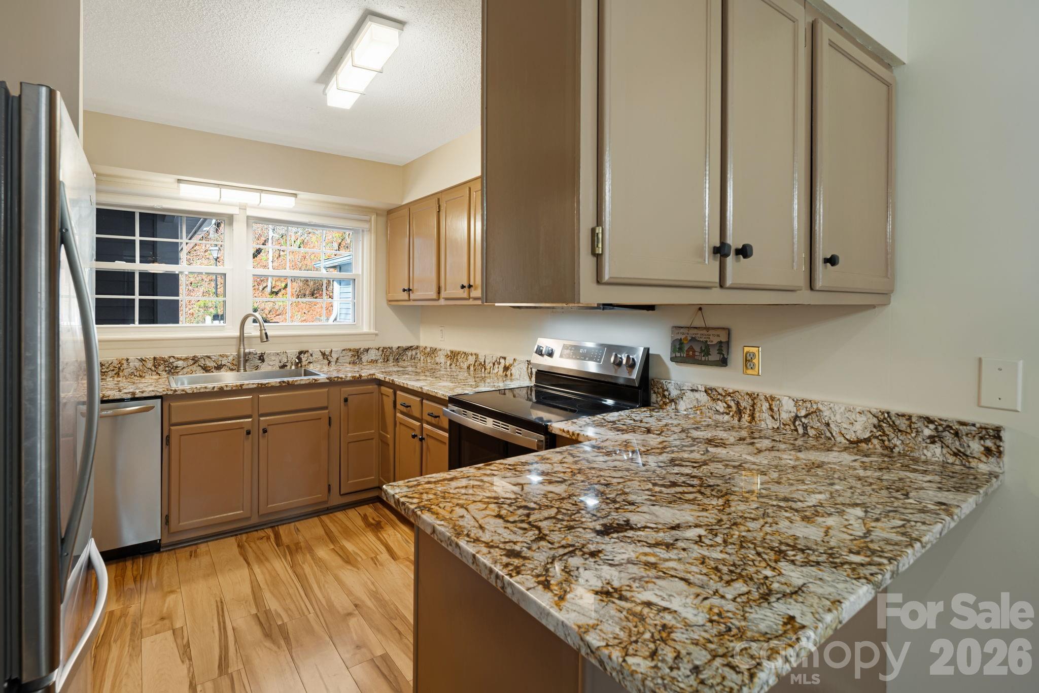 84 Lakeview Court Brevard NC 28712