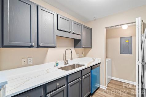 1134 Plaza Walk Drive Charlotte NC 28215