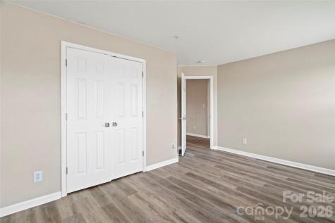 1134 Plaza Walk Drive Charlotte NC 28215