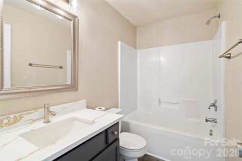 1134 Plaza Walk Drive Charlotte NC 28215