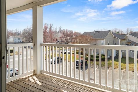 1134 Plaza Walk Drive Charlotte NC 28215