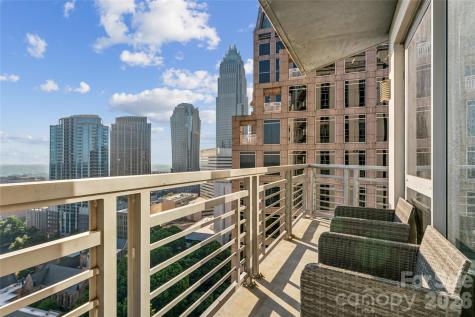 333 W Trade Street Charlotte NC 28202