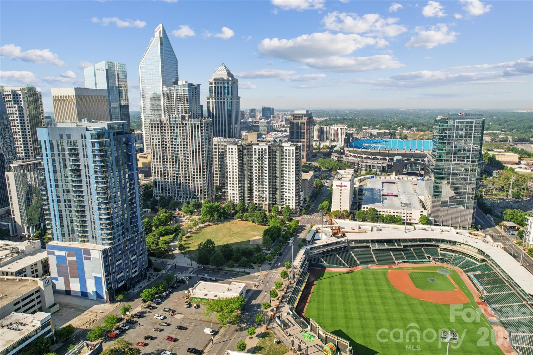 333 W Trade Street Charlotte NC 28202