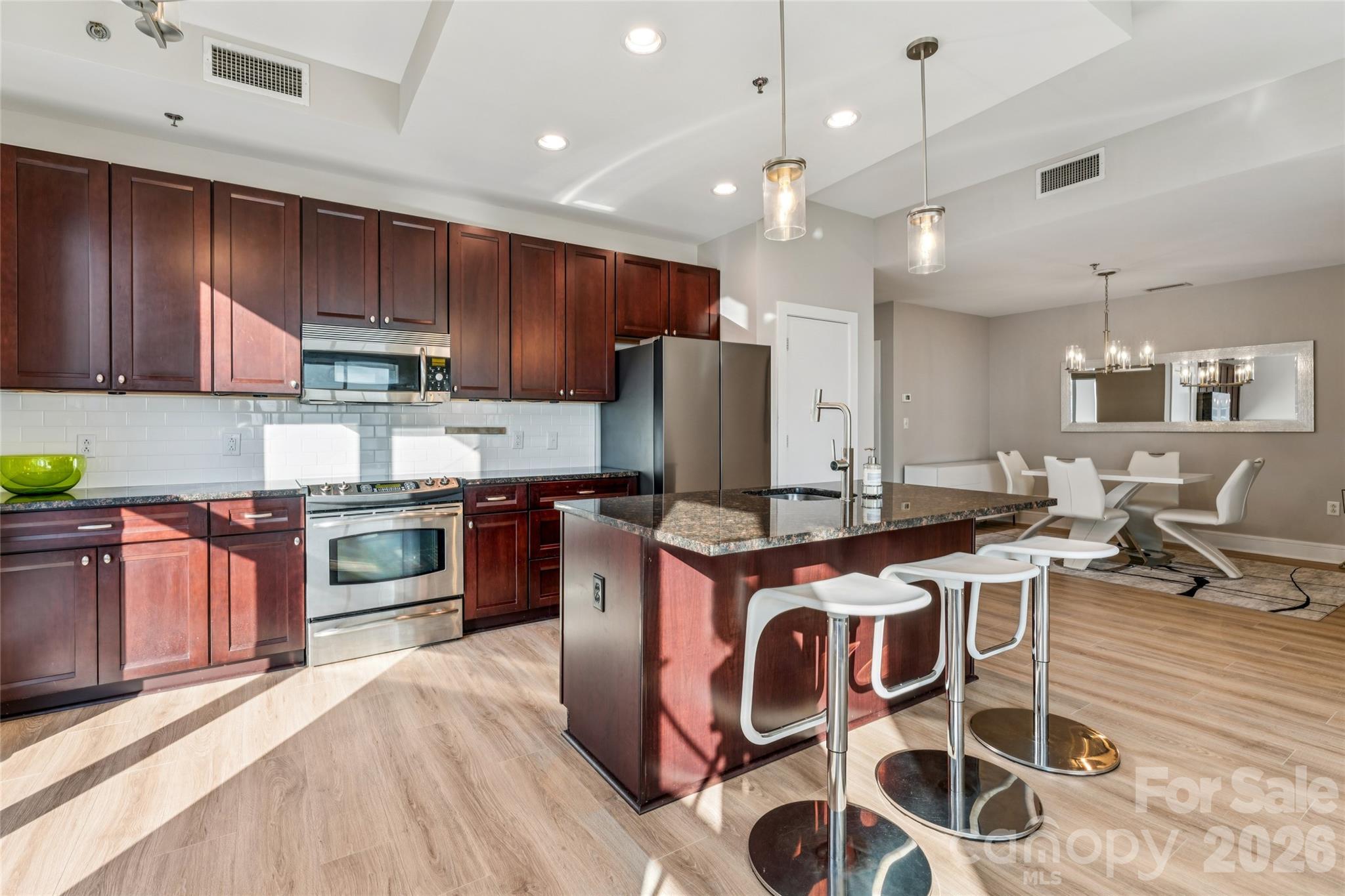 333 W Trade Street Charlotte NC 28202