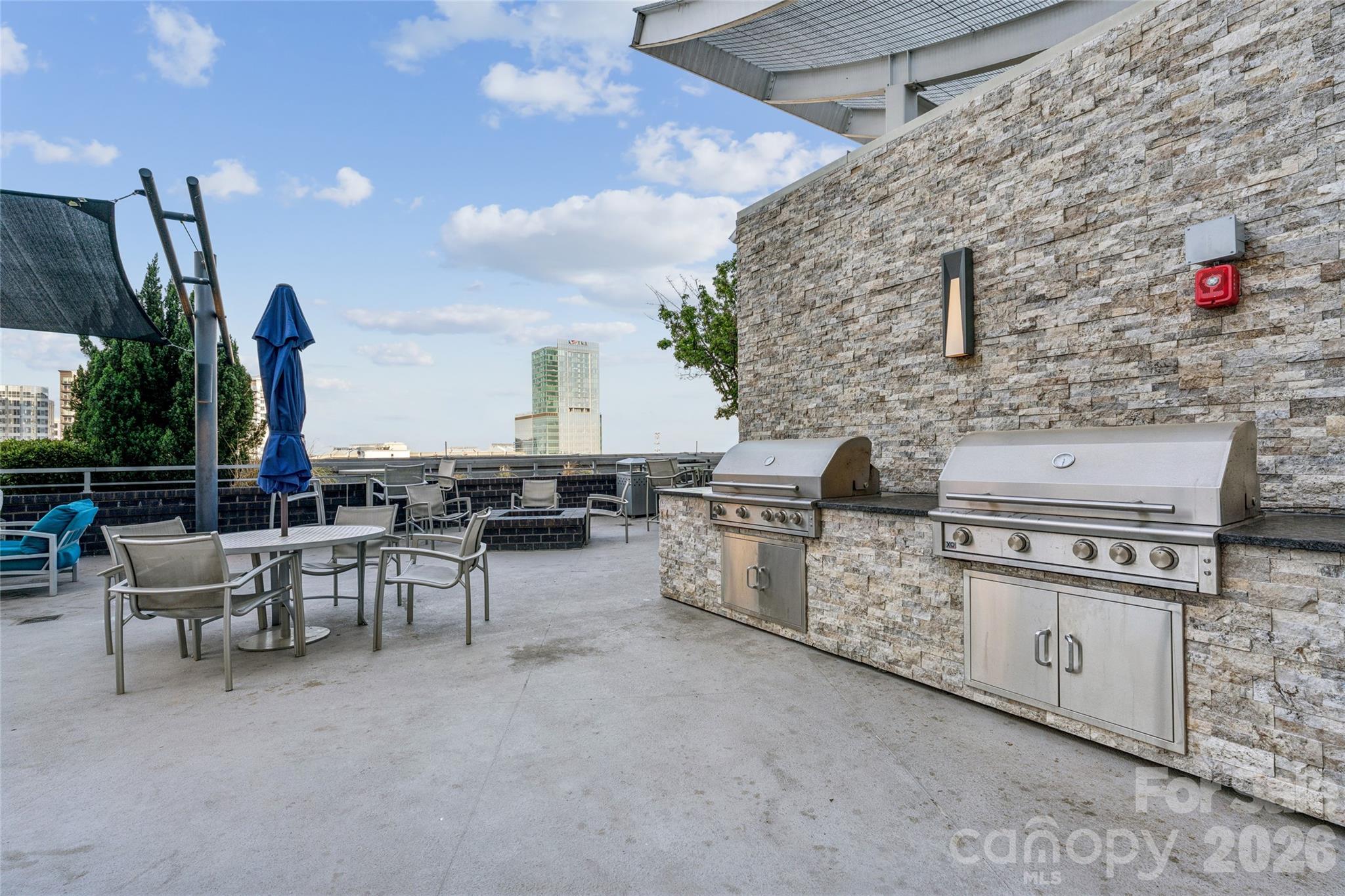 333 W Trade Street Charlotte NC 28202