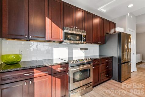 333 W Trade Street Charlotte NC 28202