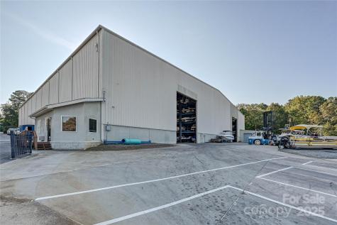 19901 Henderson Road Cornelius NC 28031