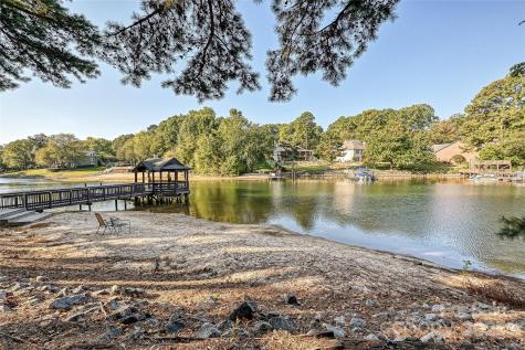 19901 Henderson Road Cornelius NC 28031