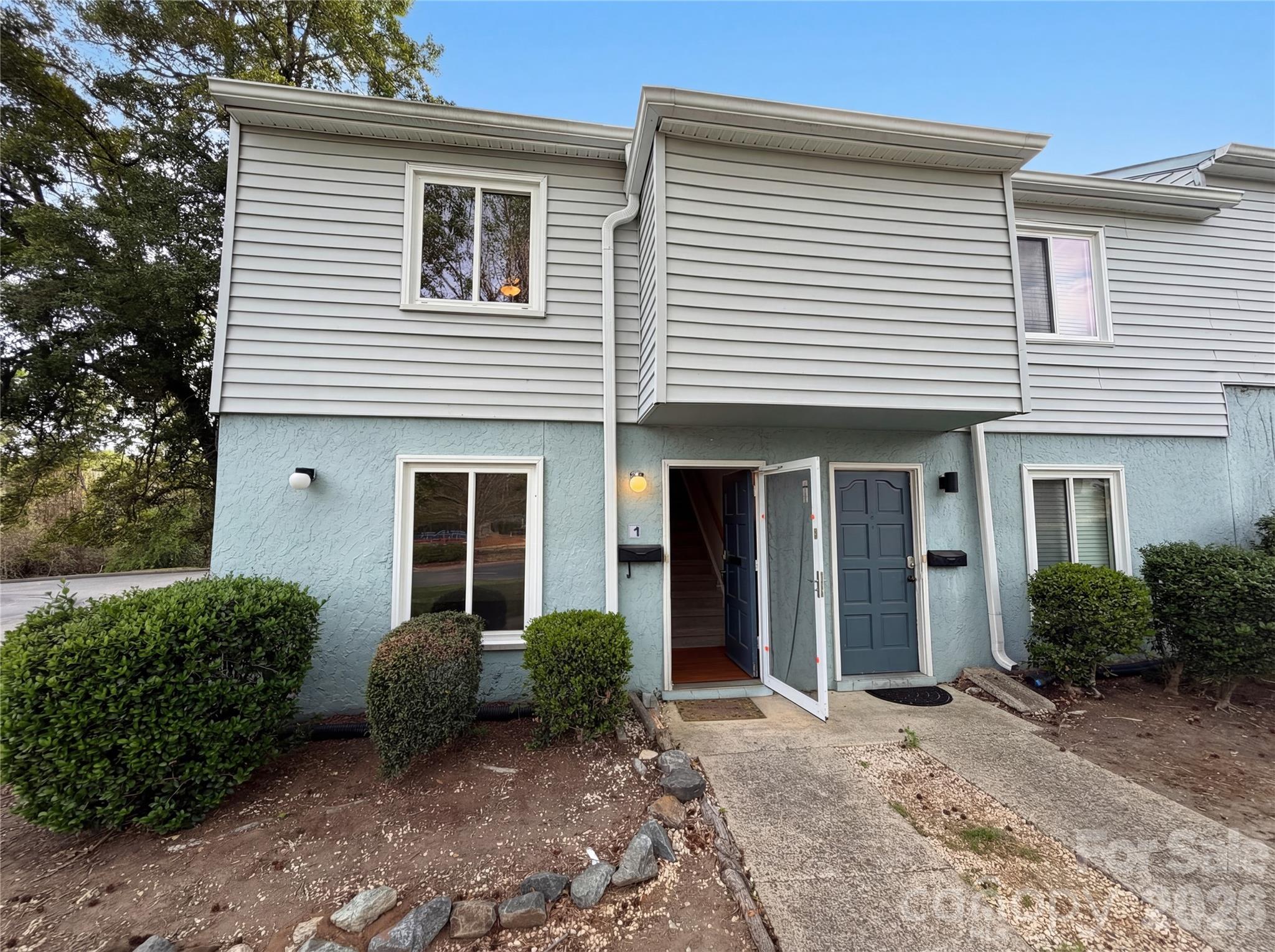 1911 Smoke Ridge Court Charlotte NC 28210