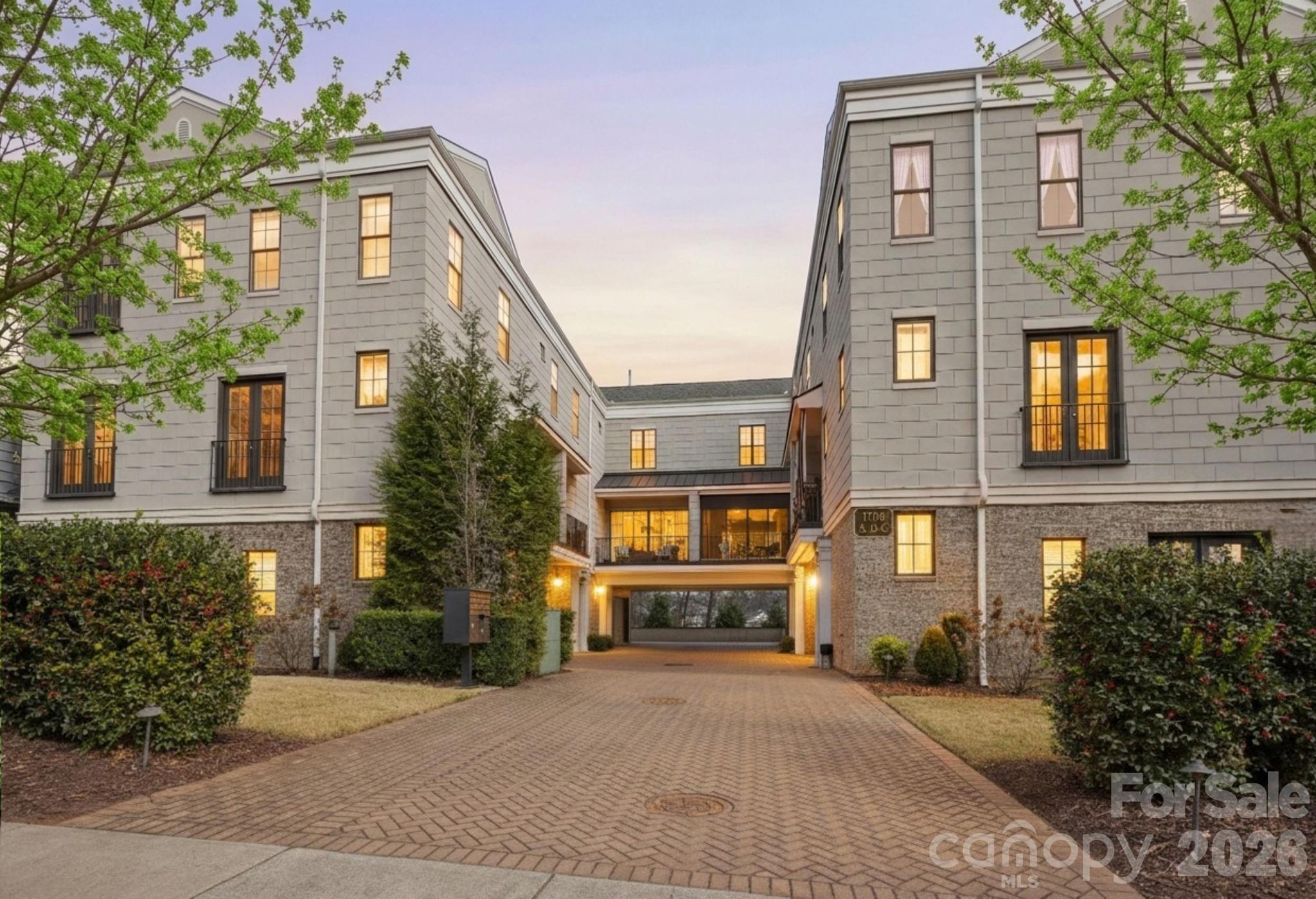 1708 Lombardy Circle Charlotte NC 28203