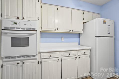 4754 Hedgemore Drive Charlotte NC 28209