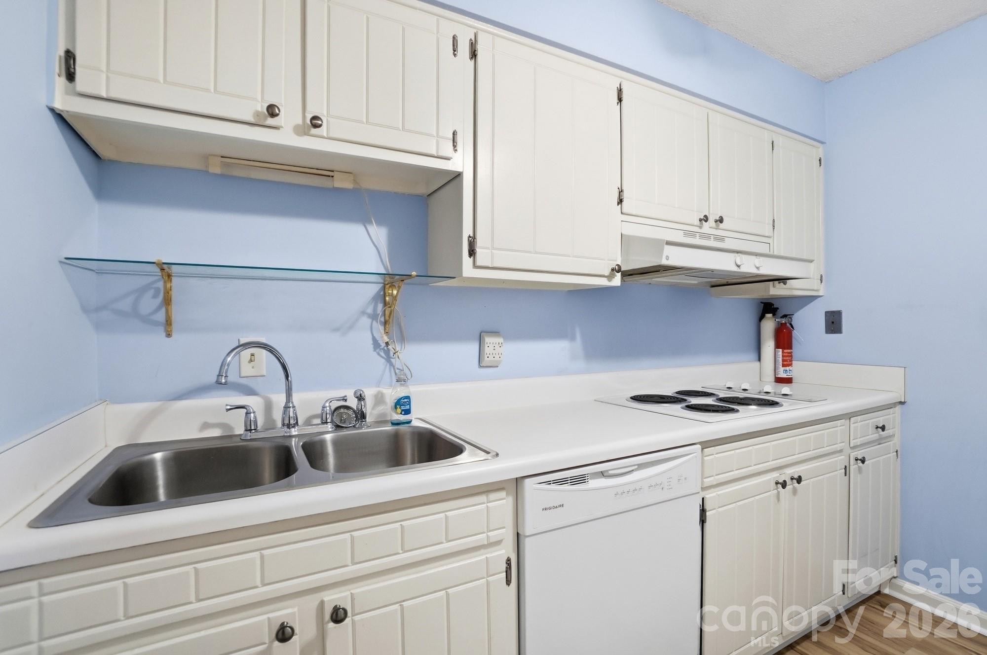 4754 Hedgemore Drive Charlotte NC 28209