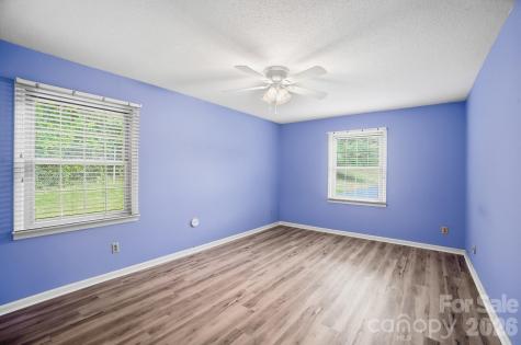 4754 Hedgemore Drive Charlotte NC 28209