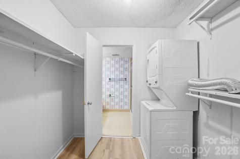 4754 Hedgemore Drive Charlotte NC 28209