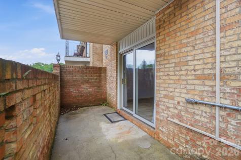 4754 Hedgemore Drive Charlotte NC 28209