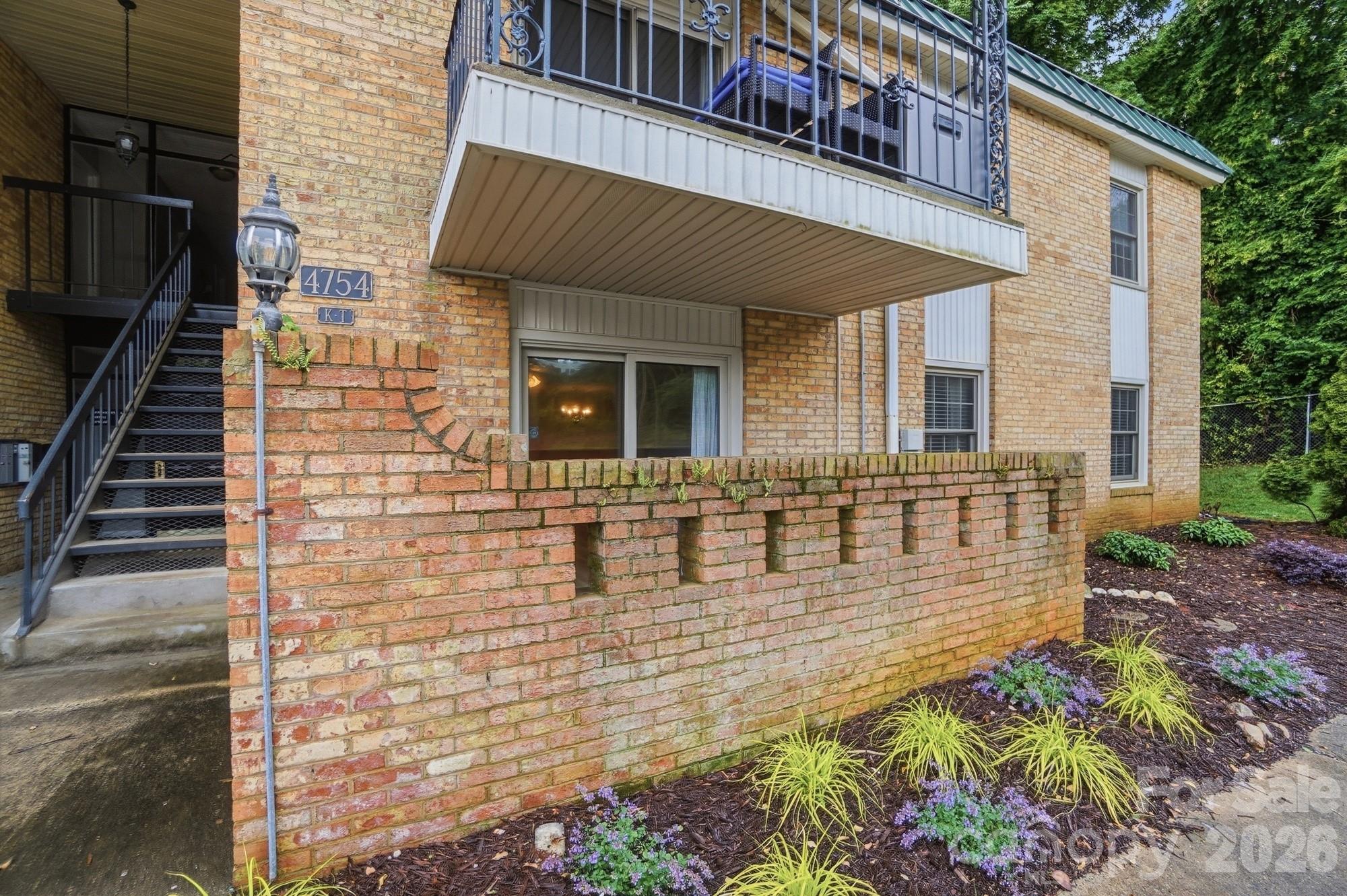 4754 Hedgemore Drive Charlotte NC 28209