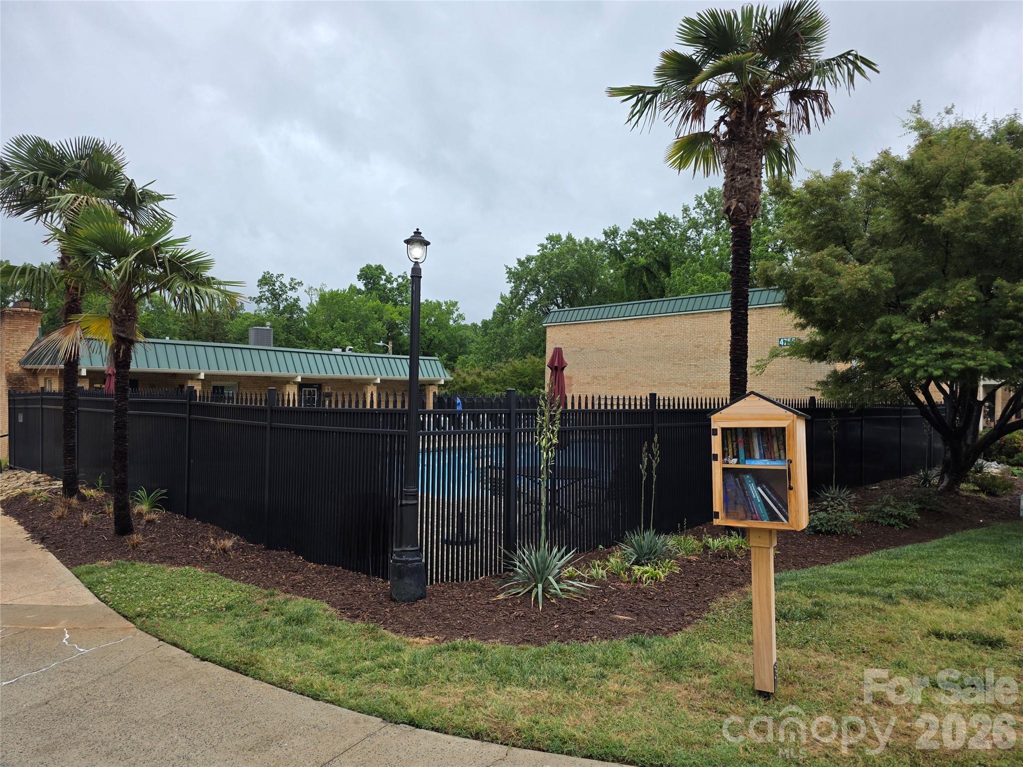 4754 Hedgemore Drive Charlotte NC 28209