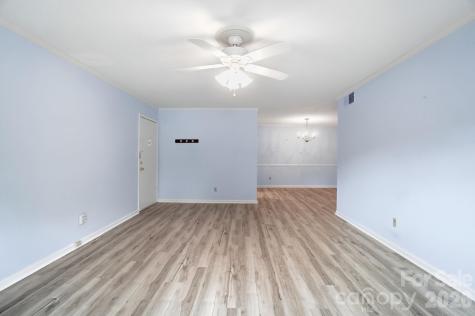 4754 Hedgemore Drive Charlotte NC 28209