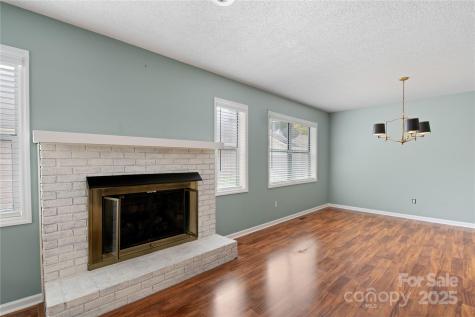 129 Exeter Court Hendersonville NC 28791