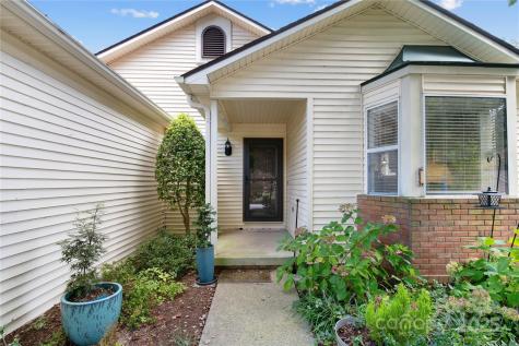 129 Exeter Court Hendersonville NC 28791