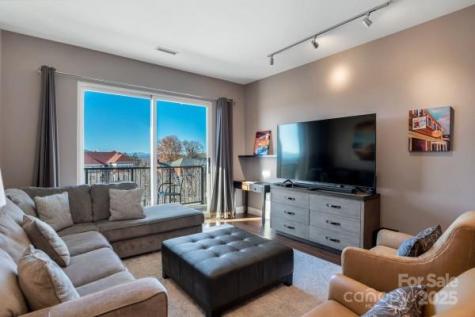 45 Asheland Avenue Asheville NC 28801