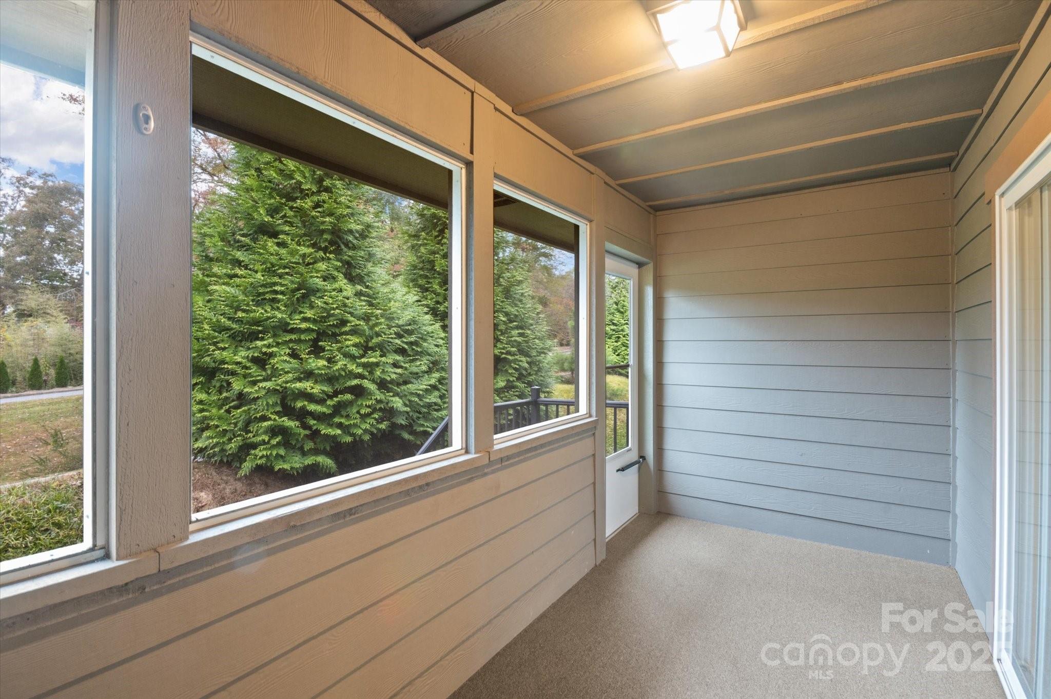 102 Fox Den Court Hendersonville NC 28792