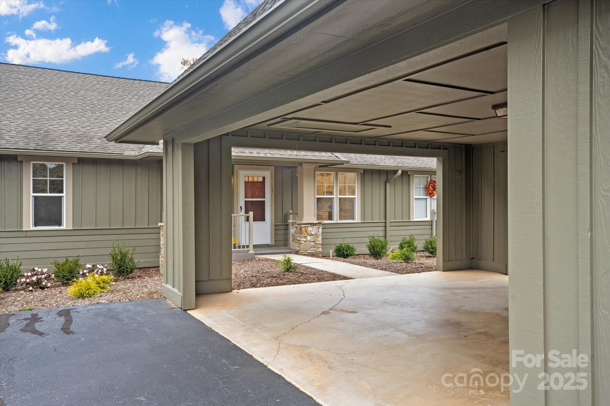 102 Fox Den Court Hendersonville NC 28792
