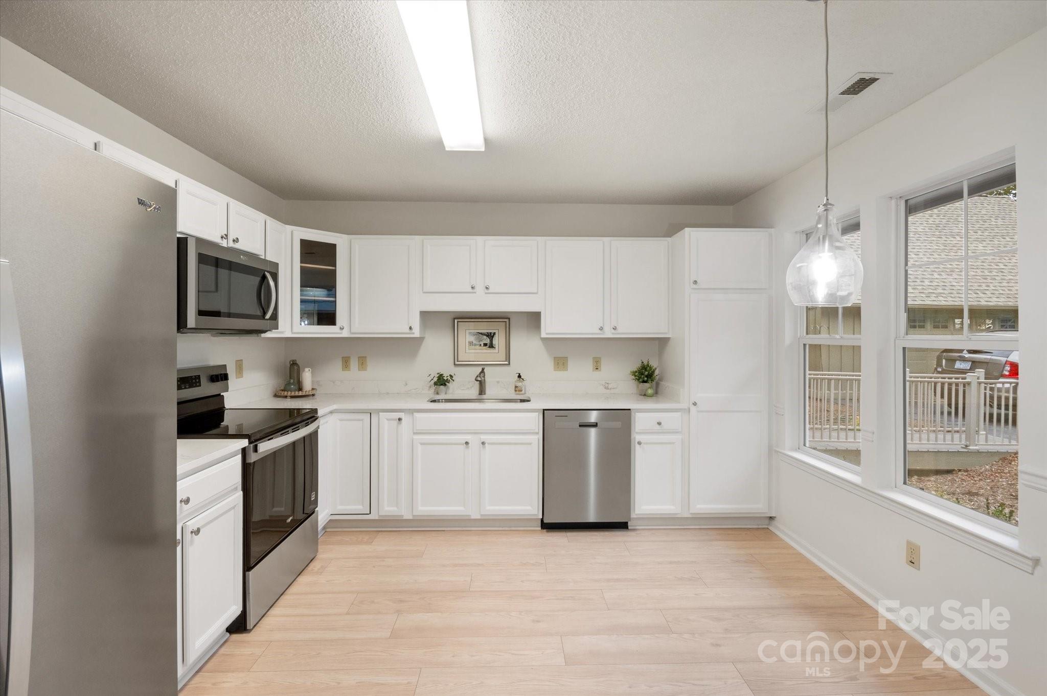102 Fox Den Court Hendersonville NC 28792