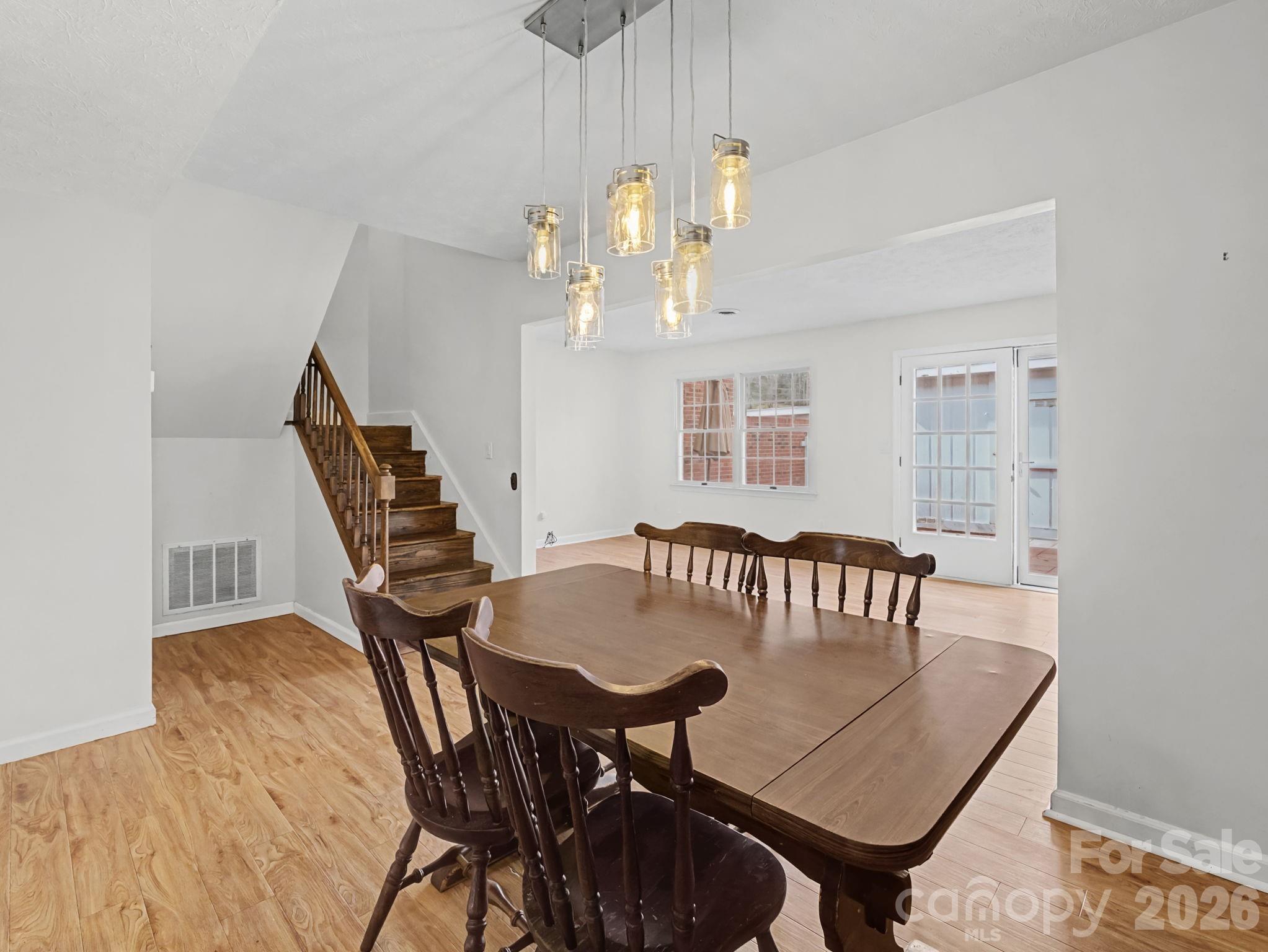 1409 Kensington Road Hendersonville NC 28791