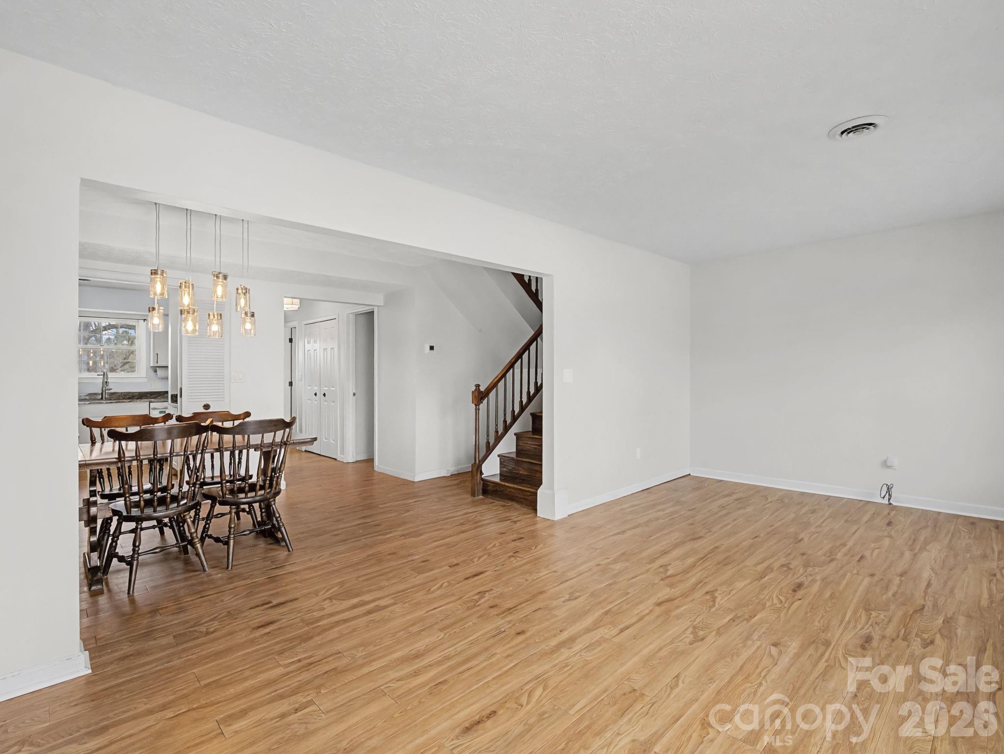 1409 Kensington Road Hendersonville NC 28791