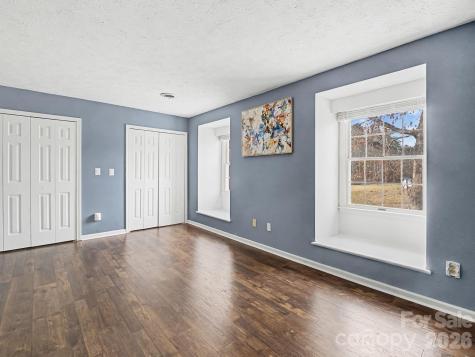 1409 Kensington Road Hendersonville NC 28791