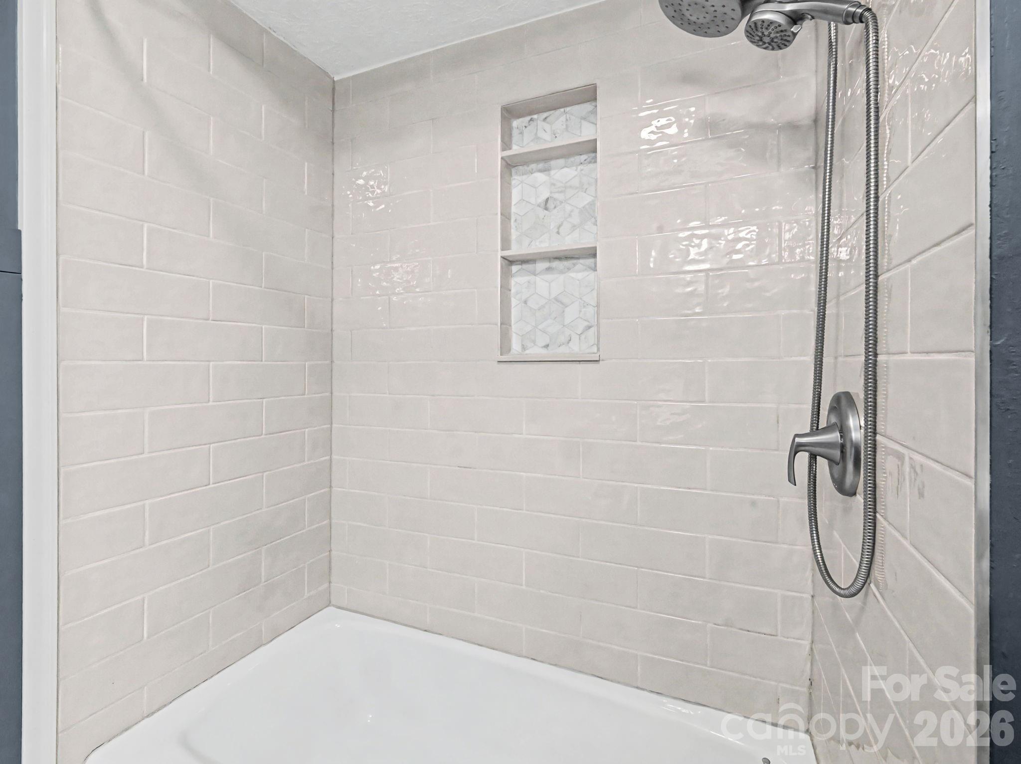 1409 Kensington Road Hendersonville NC 28791