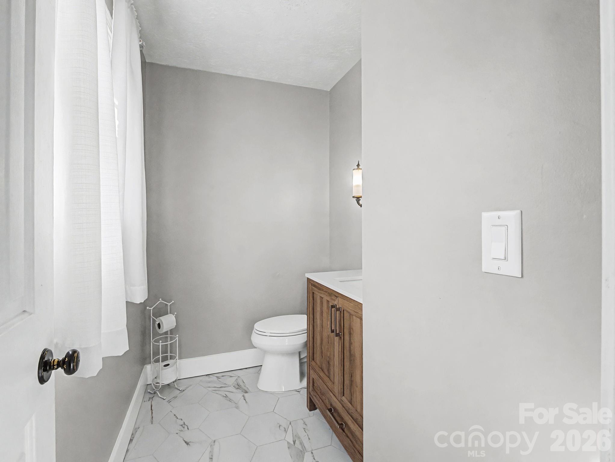 1409 Kensington Road Hendersonville NC 28791