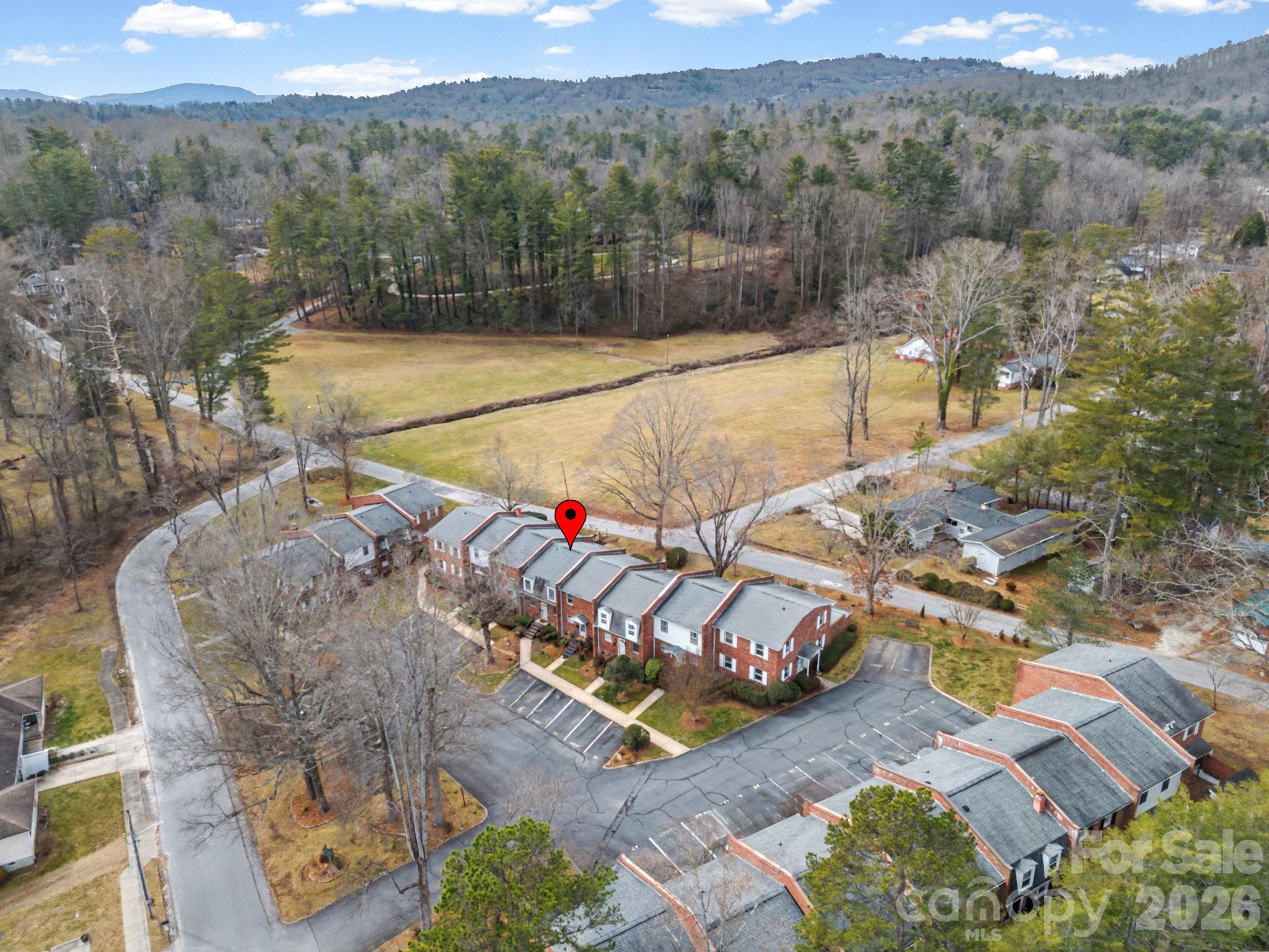 1409 Kensington Road Hendersonville NC 28791