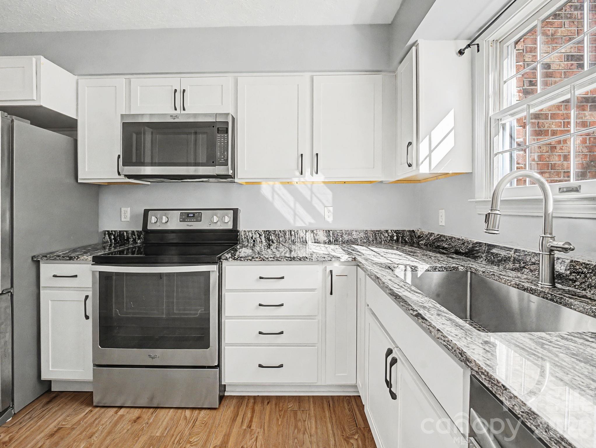 1409 Kensington Road Hendersonville NC 28791