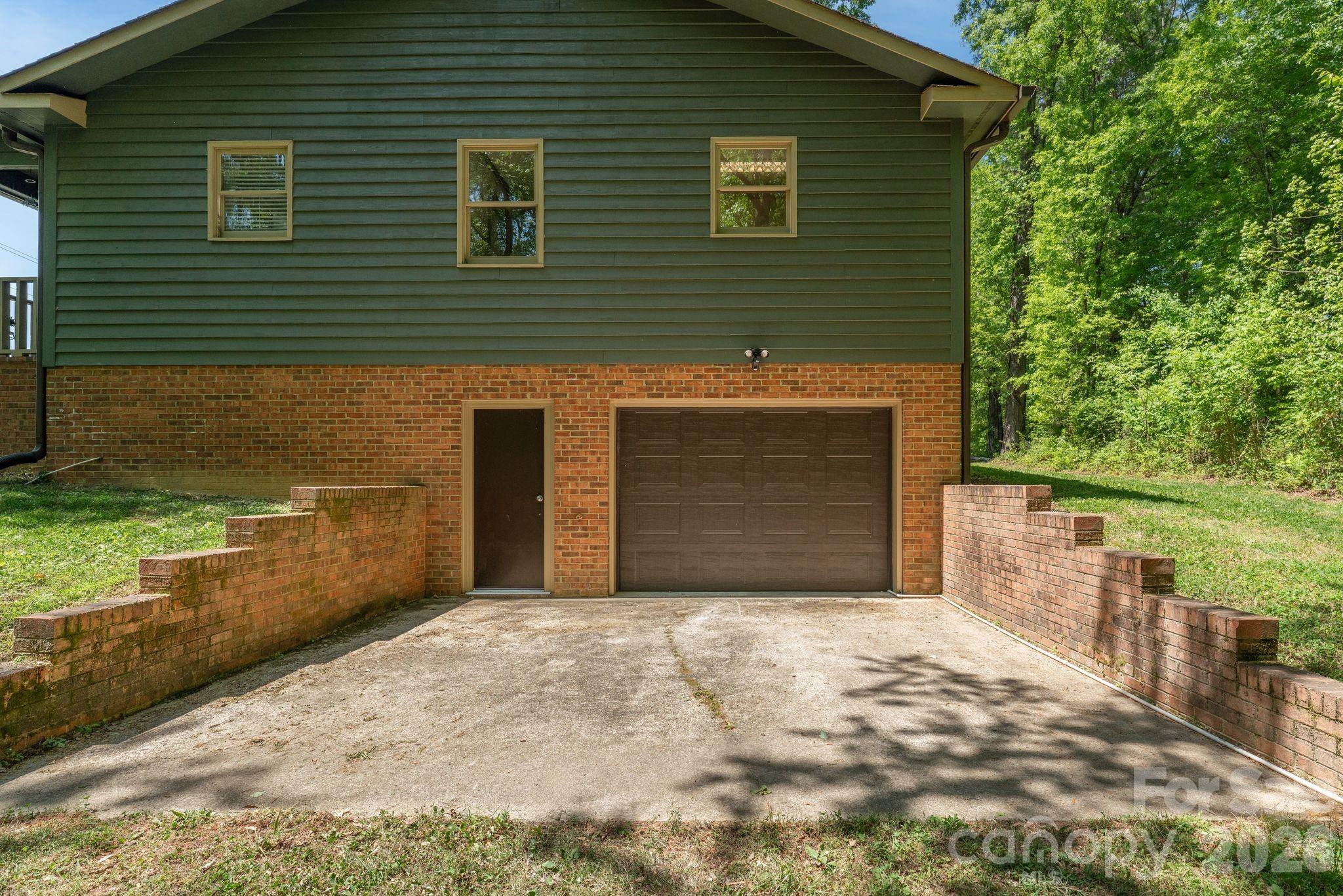 1098 Greenfield Road Walnut Cove NC 27052