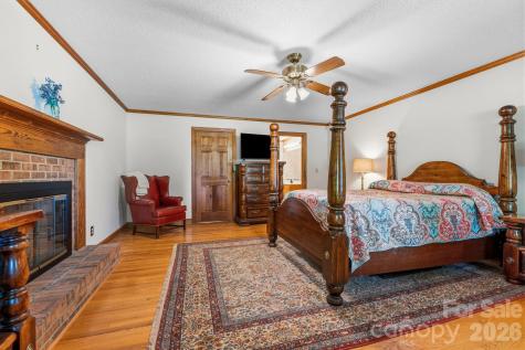 1098 Greenfield Road Walnut Cove NC 27052