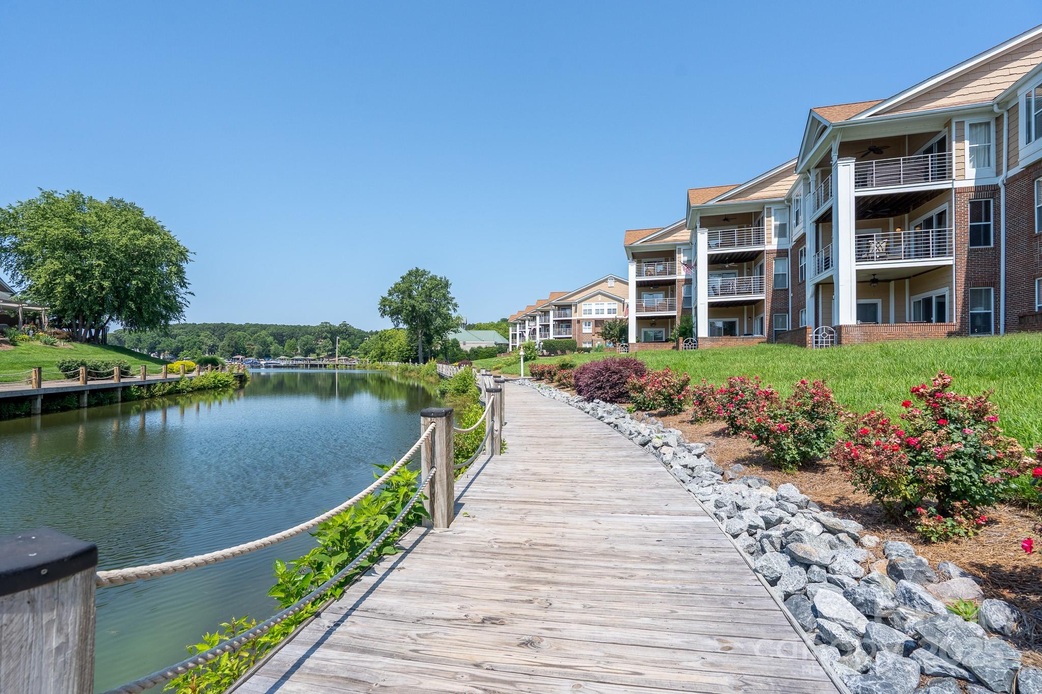 18511 Harborside Drive Cornelius NC 28031