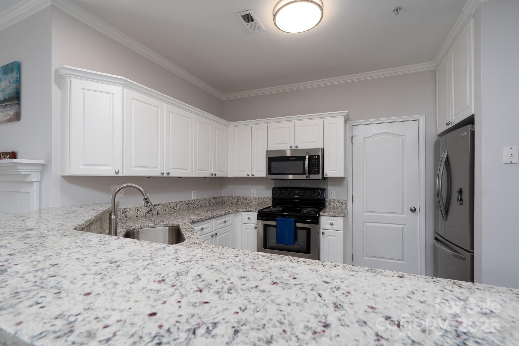18511 Harborside Drive Cornelius NC 28031
