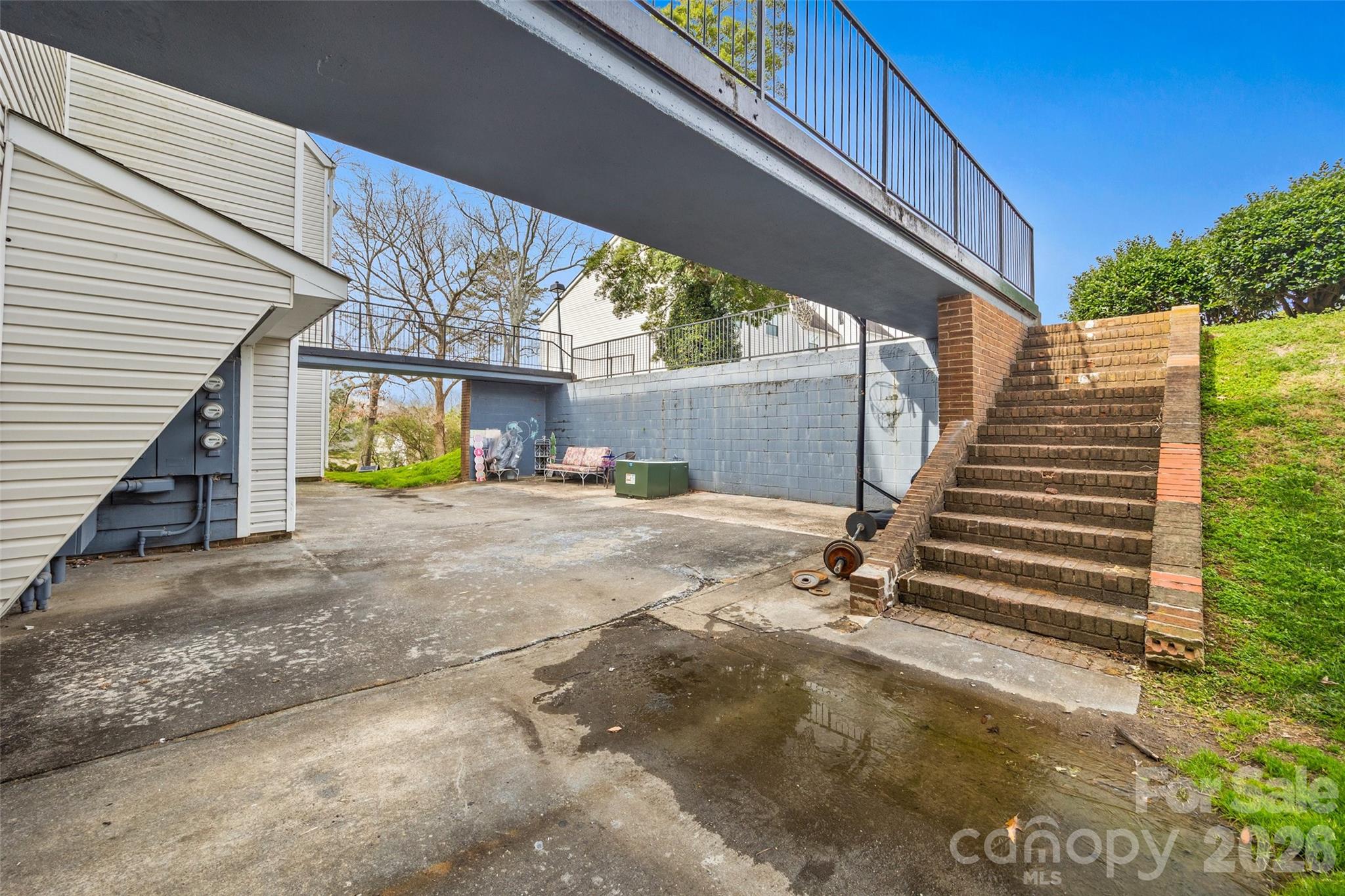 9119 Spyglass Place Charlotte NC 28214